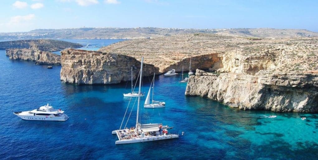 1. Malta'da yeşil alan yok denecek kadar azdır.