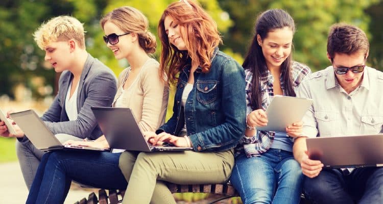 Yurtdışında Üniversite Okuyacağım, Diplomam Türkiye'de Geçerli Mi?