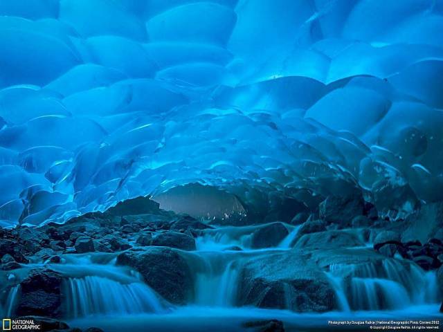 1. Mendenhall Buzul Mağaraları