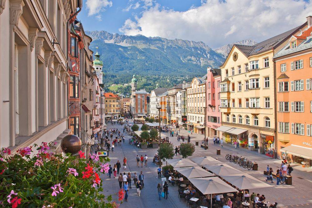 11. Bonus: Innsbruck - Avusturya
