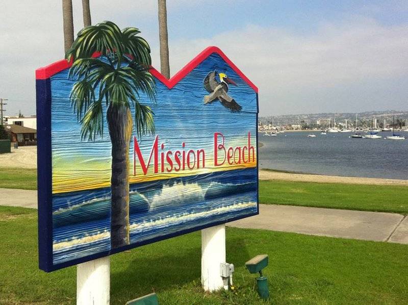 10. Mission Beach kıyı şeridinde yürüyüş yapabilirsiniz.