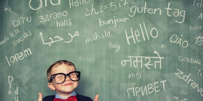 2. Gideceğiniz ülkenin dilini öğrenin.