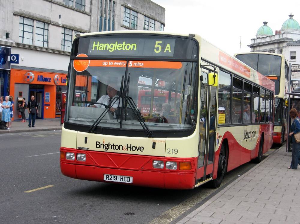 16. Brighton'ın çılgın otobüs şoförleri..