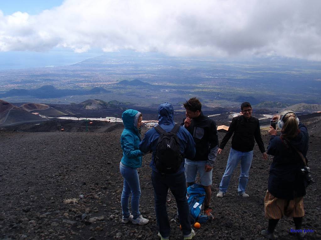 13. Etna Yanardağı'na tırmanmak