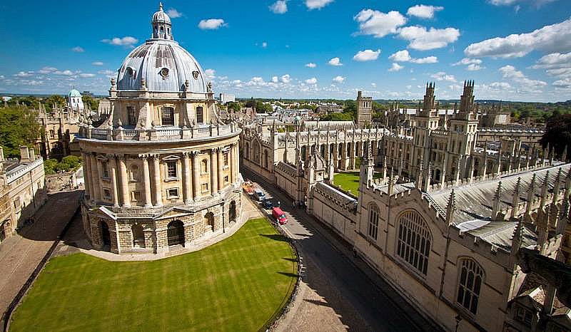 1. Oxford Üniversitesi