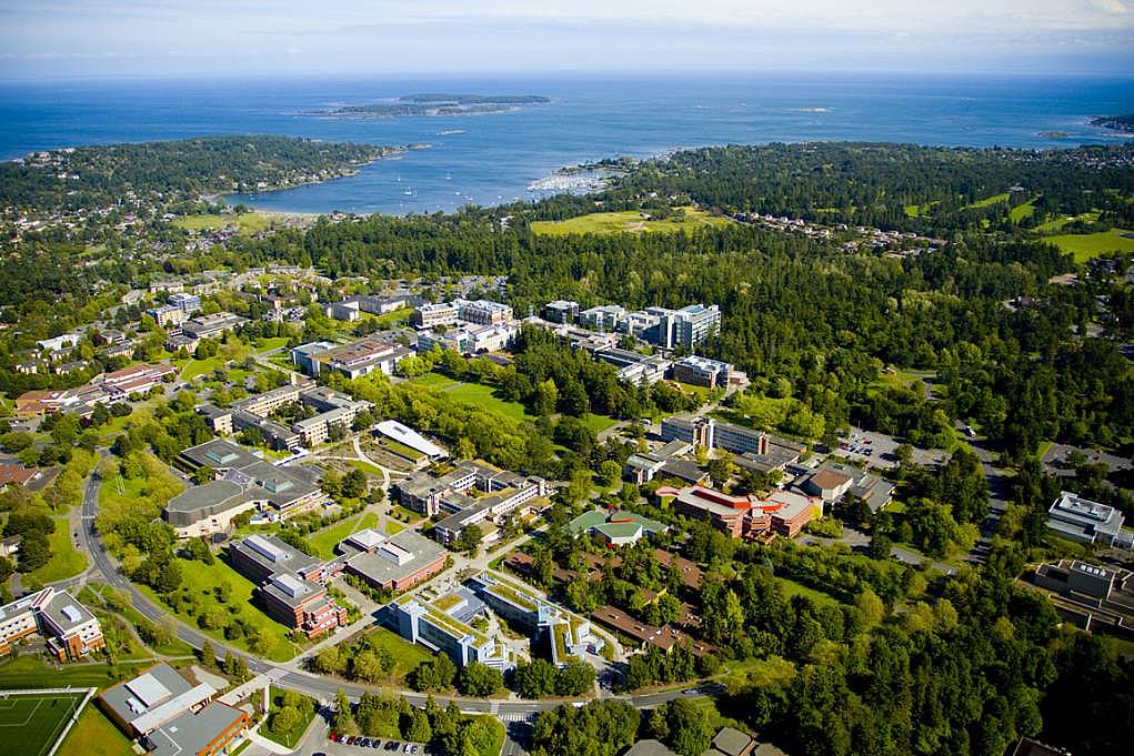 10. Victoria Üniversitesi - British Columbia
