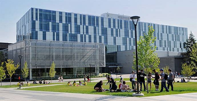 8. Calgary Üniversitesi - Alberta