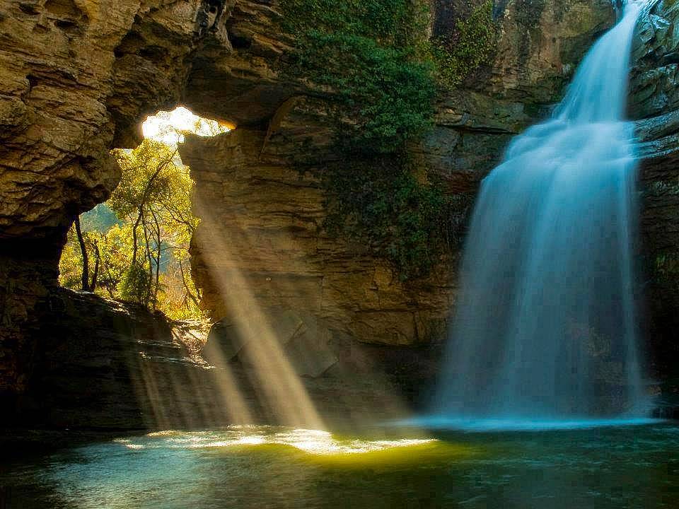 7. Baatara Gorge Waterfall - Lübnan