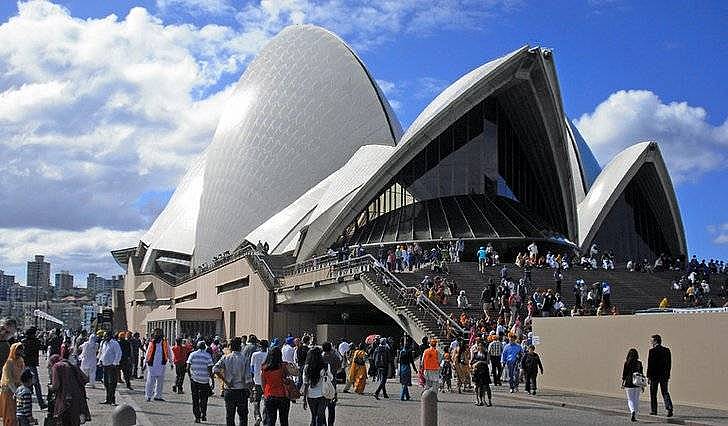 5. Sidney Opera Binası