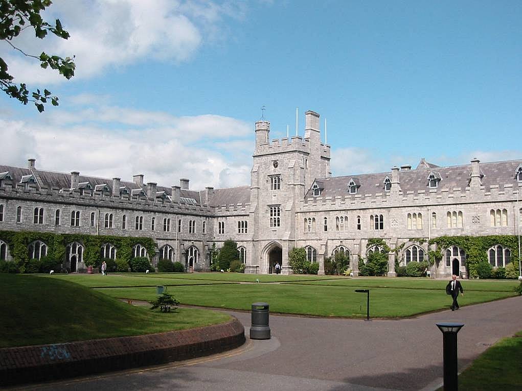 4. University College Cork