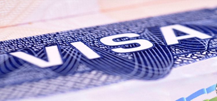 1. Uçak biletlerini almadan önce vizeyi araştırın.