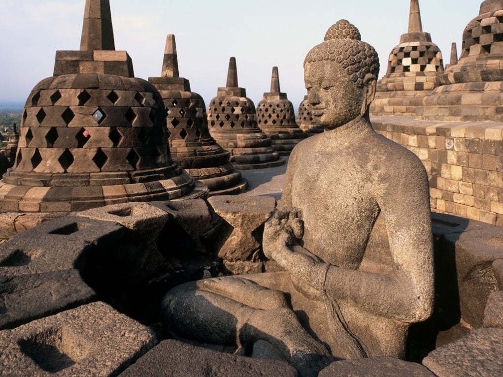 10. Dünya mirası Borobudur Tapınağı'nı ziyaret edin.