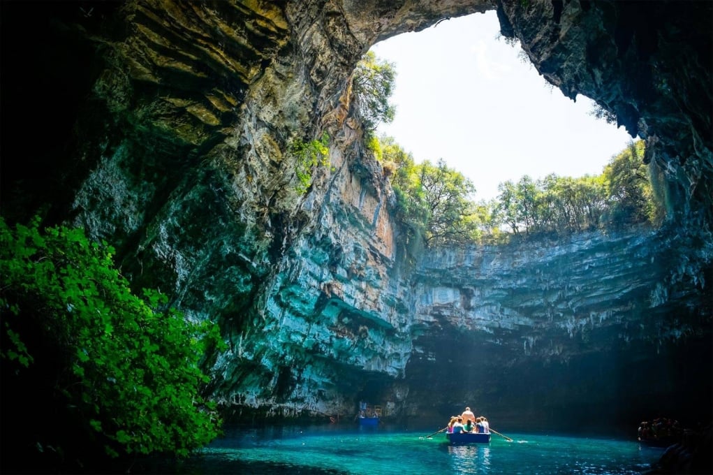 6. Melissani Mağarası - Kefalonia Yunanistan