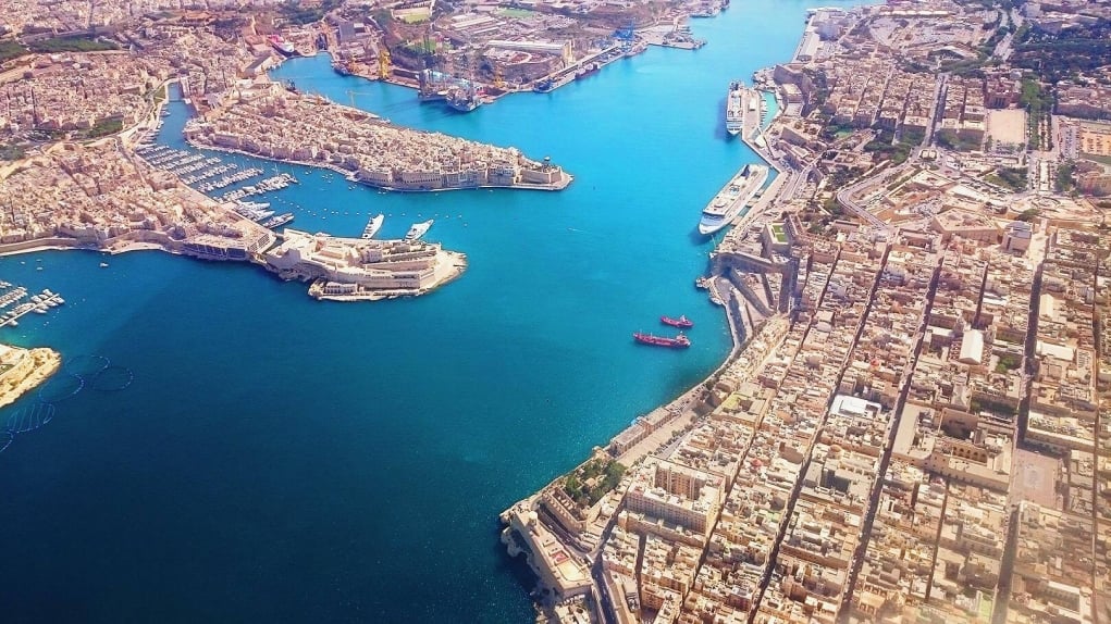 1. Neden mi Malta? Avrupa’nın en güzel şehirlerinden biri olduğu için mi?