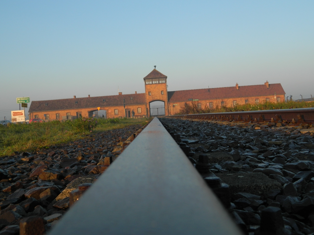 9. Auschwitz nazi kampına mutlaka gidin.