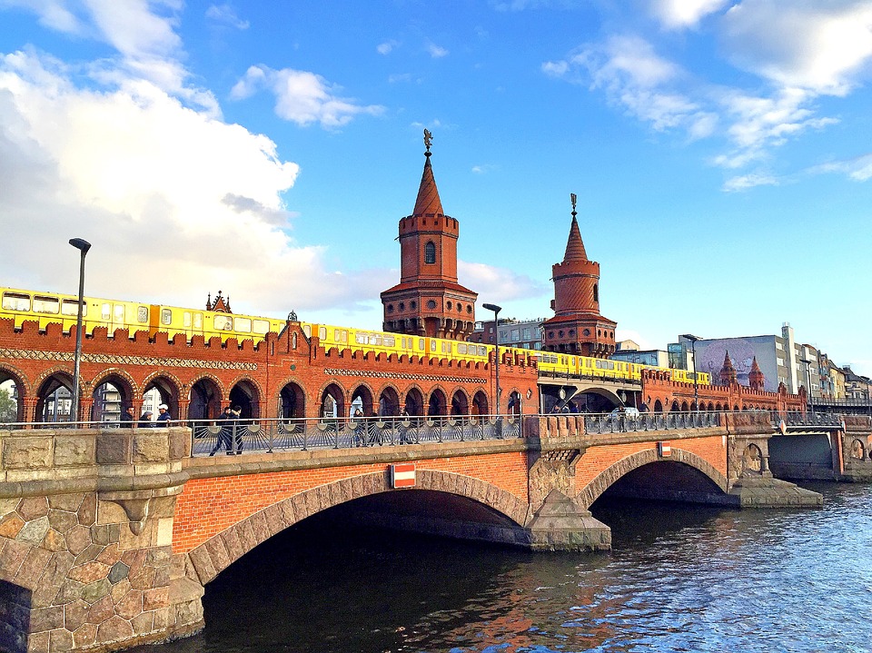 1. Berlin, Venedik'ten daha fazla köprüye sahiptir.
